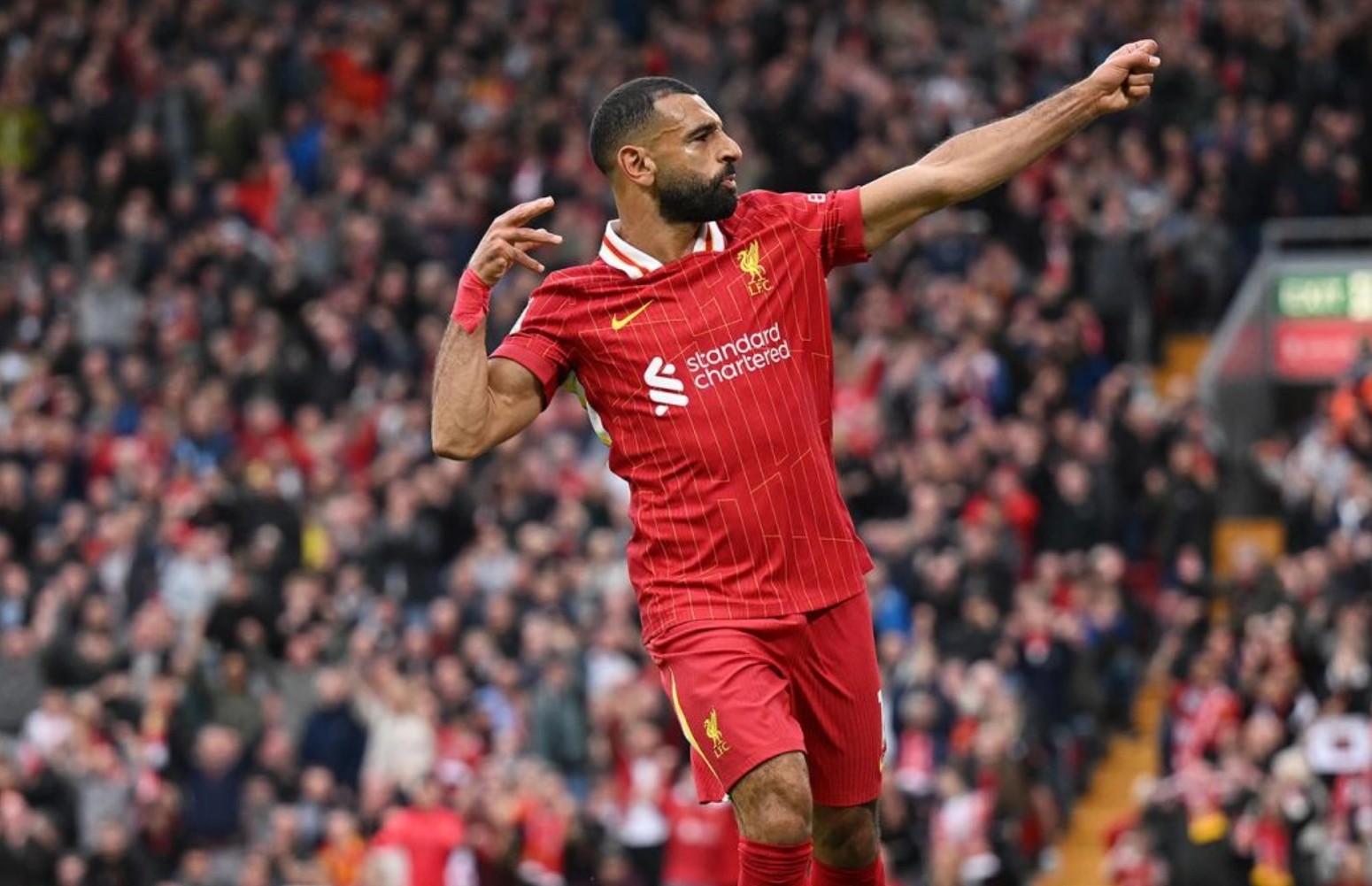 萨拉赫遭遇三持续失利，西班牙队教练压力巨大！全场沸腾不已(西班牙名将马林痛哭伤退)